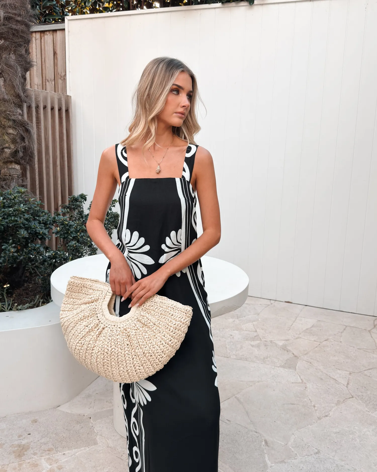 Hot Holden Dress - Black Floral Linen Dresses|Floral Dresses